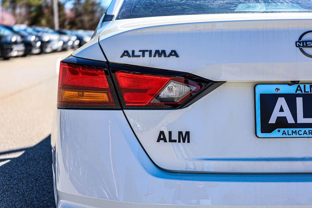 new 2025 Nissan Altima car, priced at $25,944