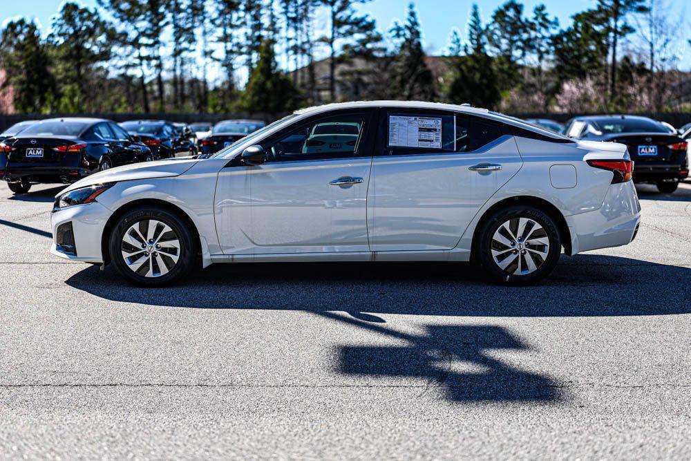 new 2025 Nissan Altima car, priced at $25,944