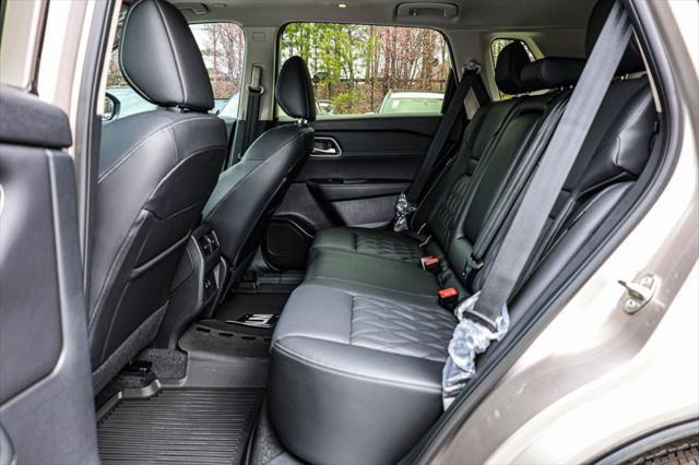 new 2025 Nissan Rogue car, priced at $39,428