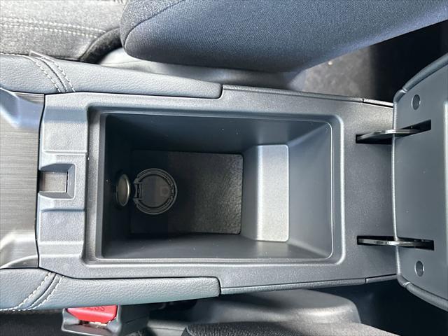 new 2025 Nissan Kicks car, priced at $26,354