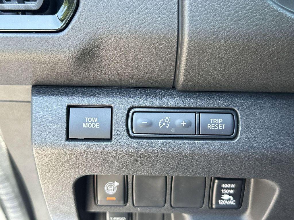 new 2025 Nissan Frontier car, priced at $38,477
