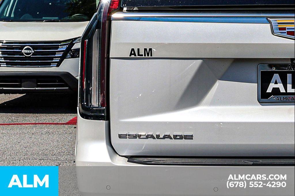 used 2022 Cadillac Escalade car, priced at $58,015