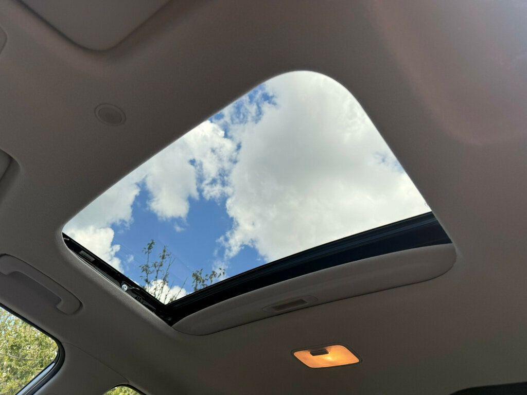 used 2025 Hyundai Venue car, priced at $21,990