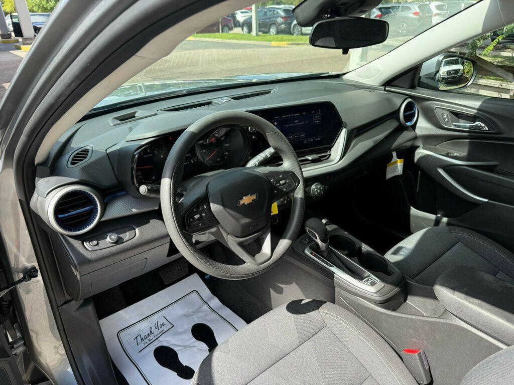 used 2024 Chevrolet Trax car, priced at $22,990
