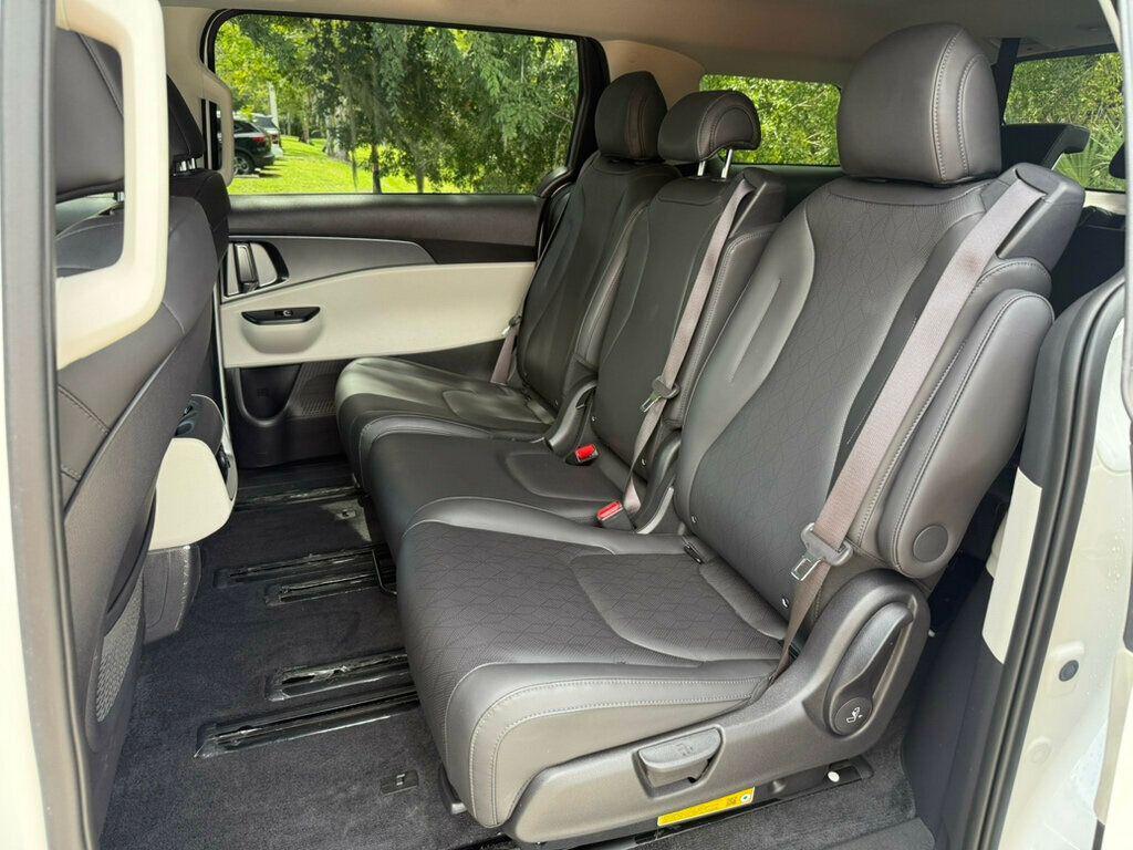 used 2024 Kia Carnival car, priced at $35,990