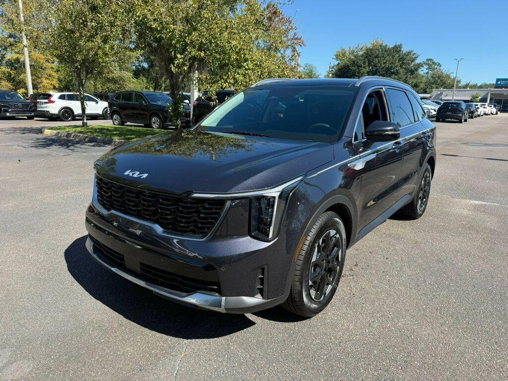 used 2025 Kia Sorento car, priced at $32,990