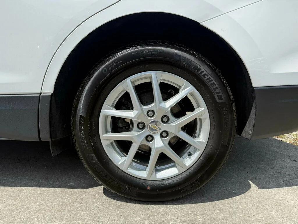 used 2024 Chevrolet Equinox car, priced at $24,990