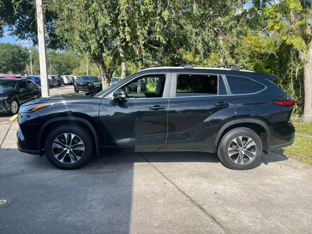 used 2023 Toyota Highlander car, priced at $38,990