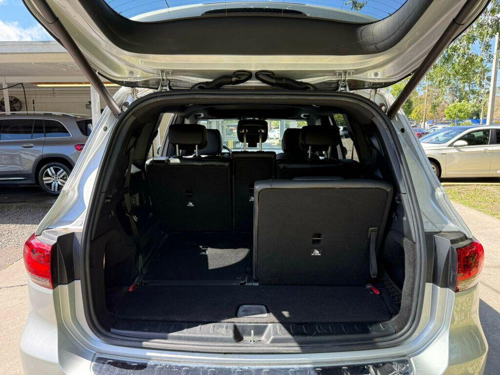 used 2020 Mercedes-Benz GLB 250 car, priced at $21,990