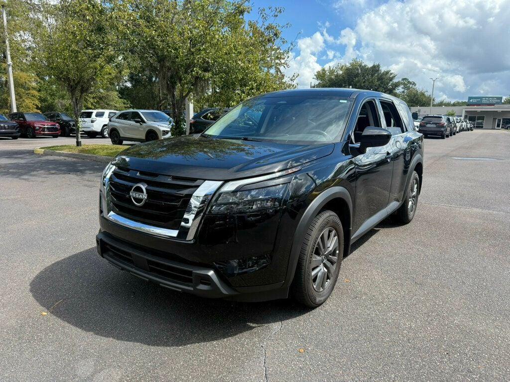 used 2025 Nissan Pathfinder car, priced at $31,990