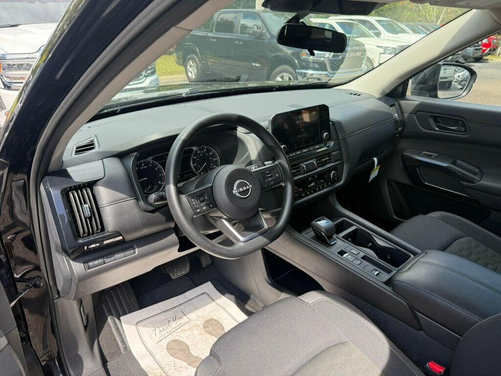 used 2025 Nissan Pathfinder car, priced at $31,990
