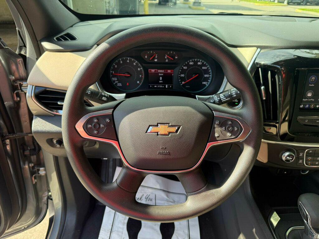 used 2023 Chevrolet Traverse car, priced at $28,990