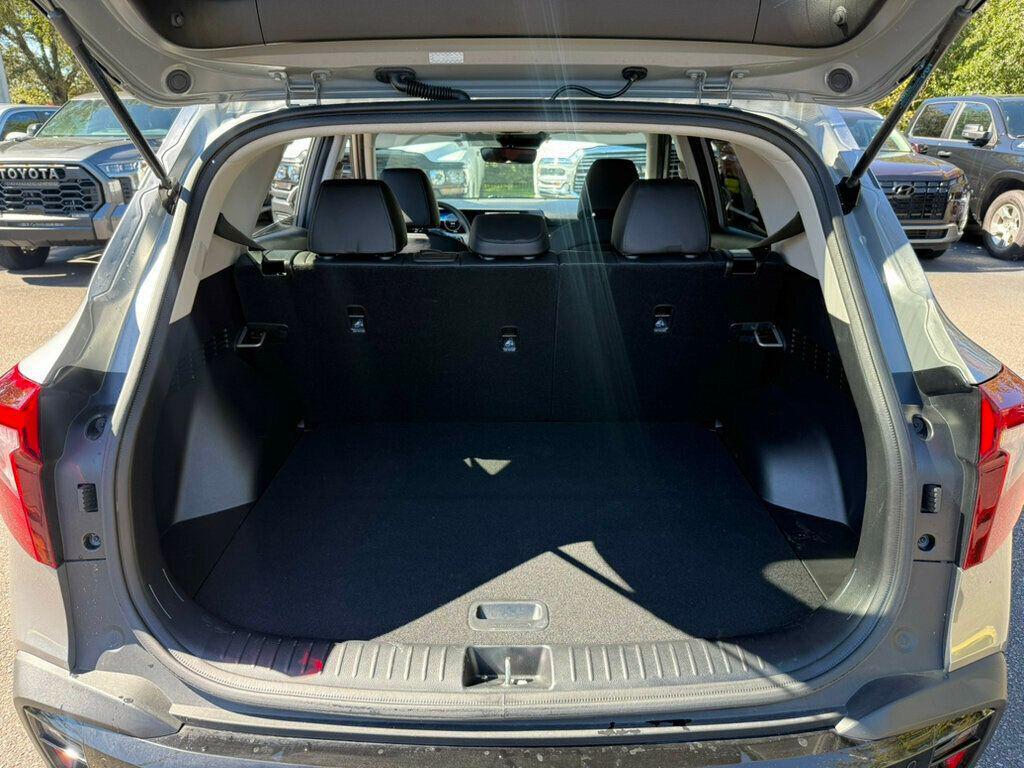 used 2025 Kia Seltos car, priced at $21,990