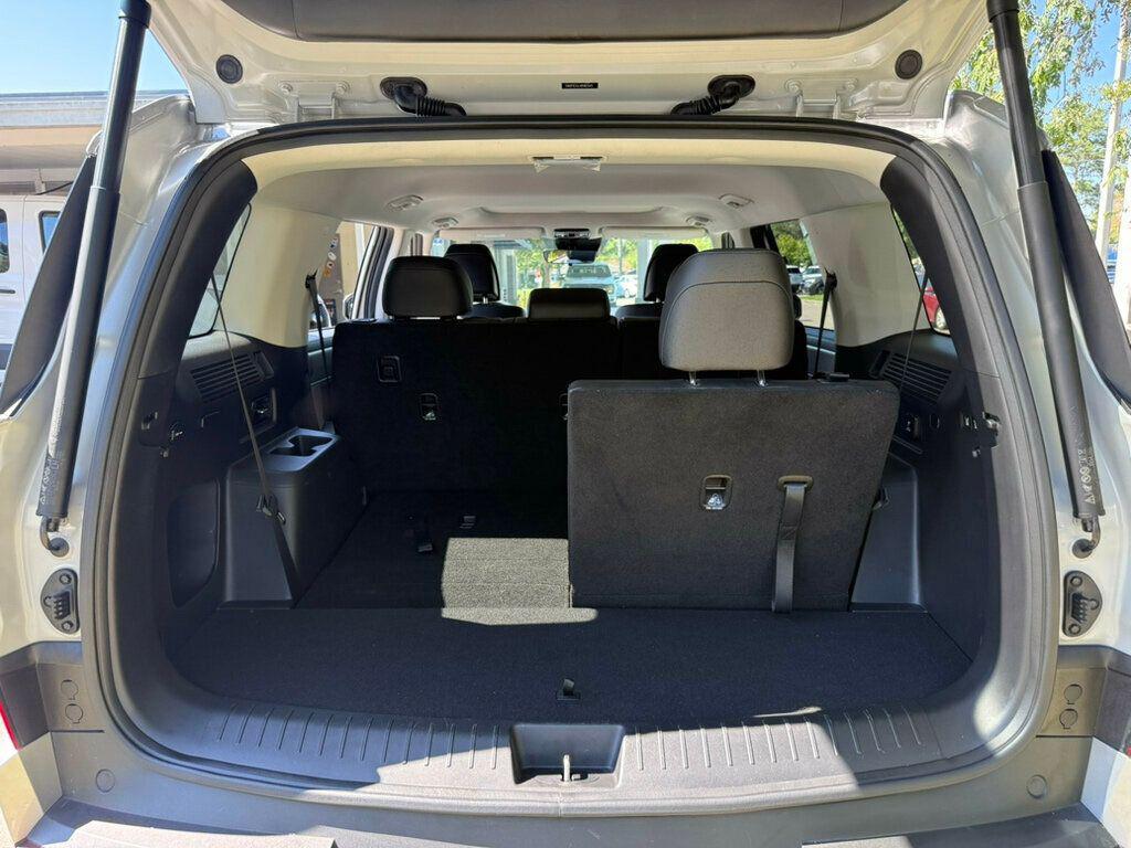 used 2024 Hyundai Santa Fe car, priced at $33,990