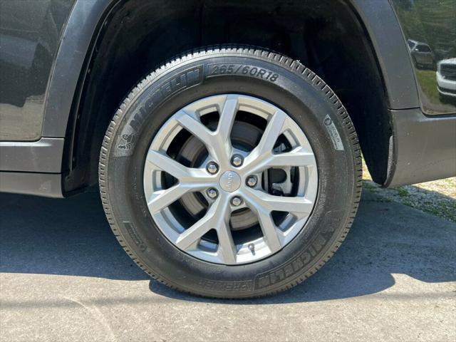 used 2023 Jeep Grand Cherokee L car, priced at $35,990