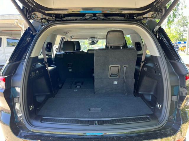 used 2023 Jeep Grand Cherokee L car, priced at $35,990