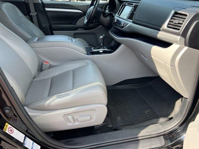 used 2018 Toyota Highlander car, priced at $23,808