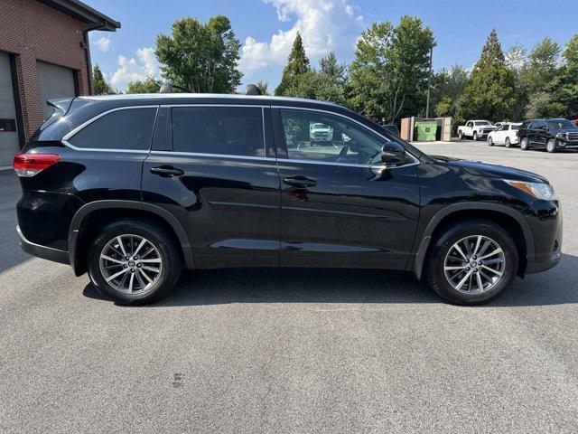 used 2018 Toyota Highlander car, priced at $23,808