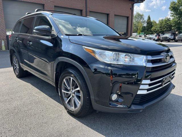 used 2018 Toyota Highlander car, priced at $23,808