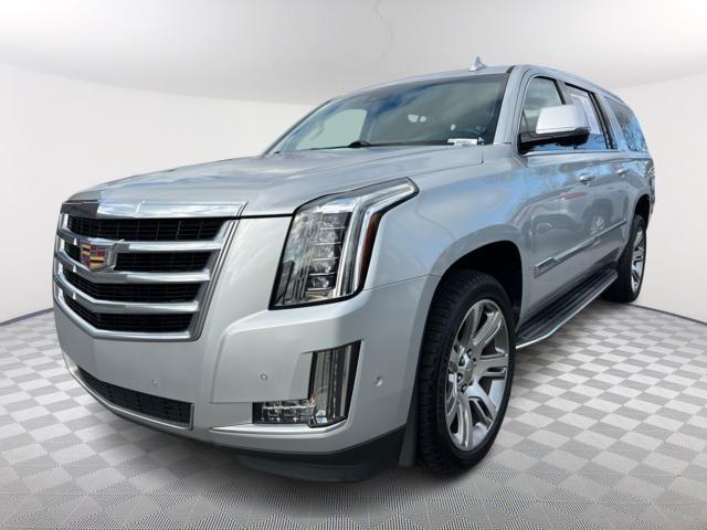 used 2020 Cadillac Escalade ESV car, priced at $28,046