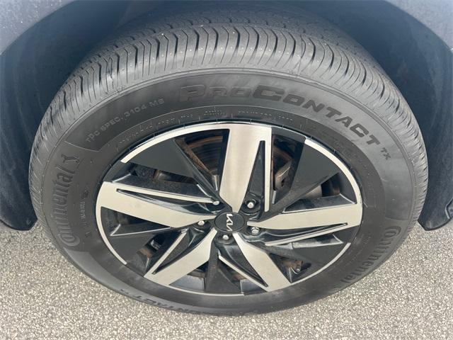 used 2022 Kia Sorento car, priced at $23,990