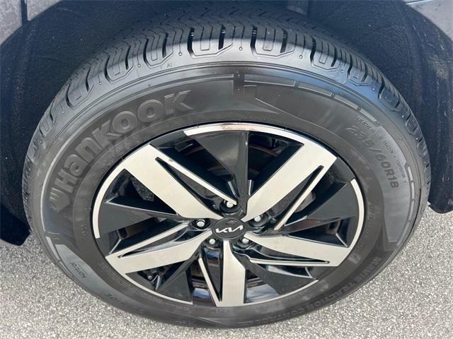 used 2022 Kia Sorento car, priced at $23,990