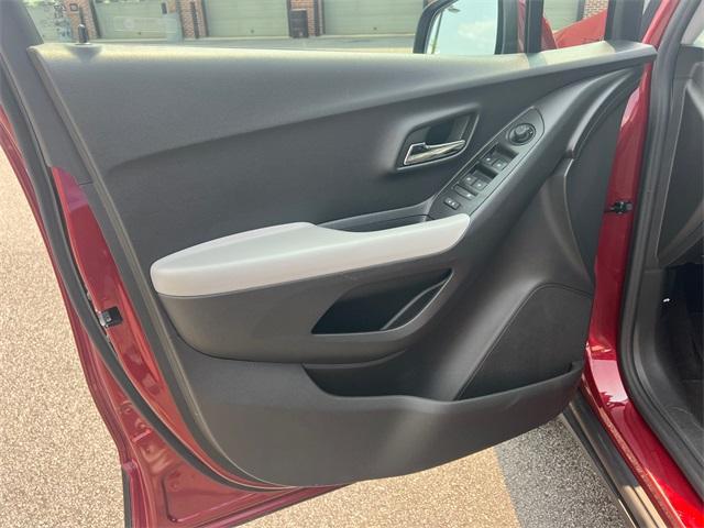 used 2022 Chevrolet Trax car, priced at $17,208