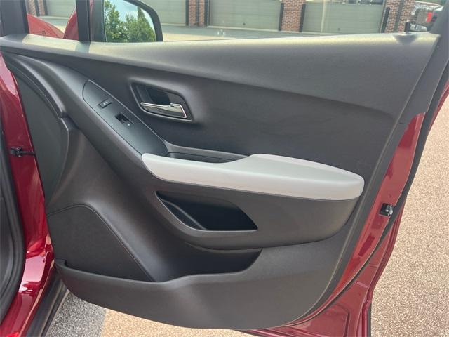 used 2022 Chevrolet Trax car, priced at $17,208