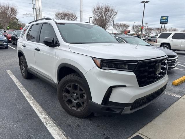 used 2024 Honda Pilot car, priced at $45,044