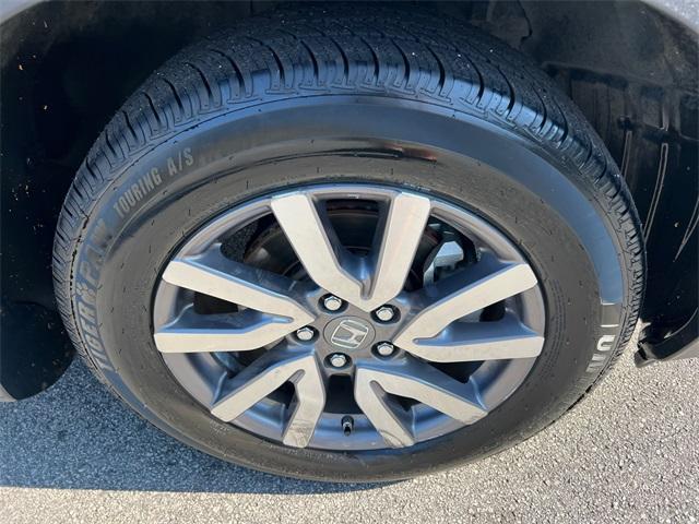 used 2021 Honda Pilot car, priced at $25,995