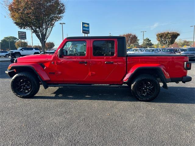 used 2022 Jeep Gladiator car, priced at $31,652