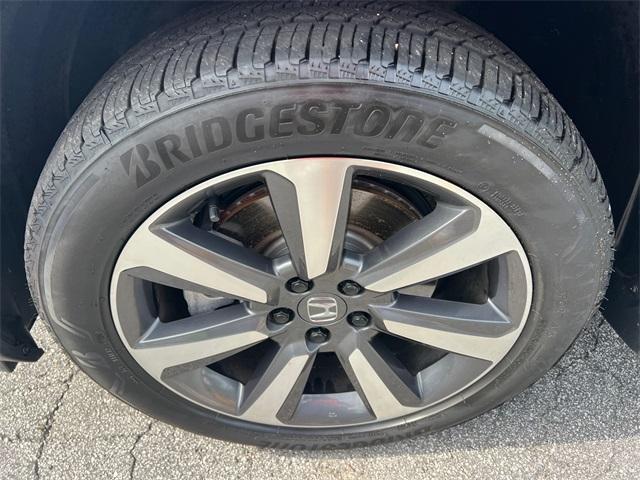 used 2025 Honda Pilot car, priced at $48,529