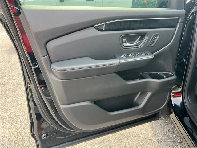 used 2025 Honda Pilot car, priced at $48,529