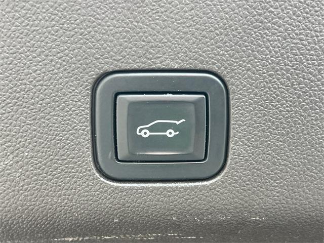 used 2021 GMC Yukon XL car, priced at $43,541