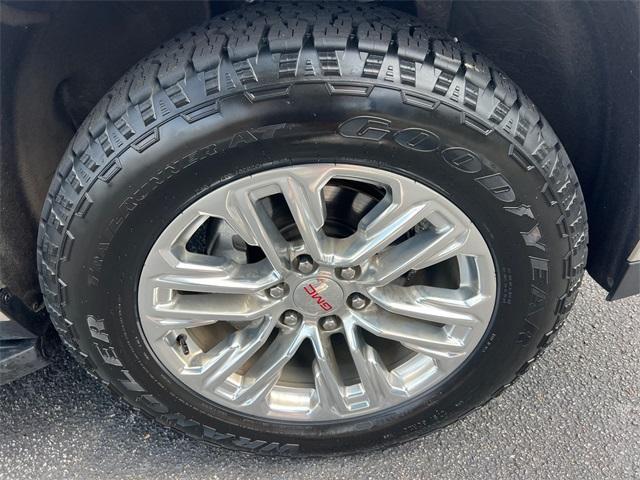 used 2021 GMC Yukon XL car, priced at $43,541