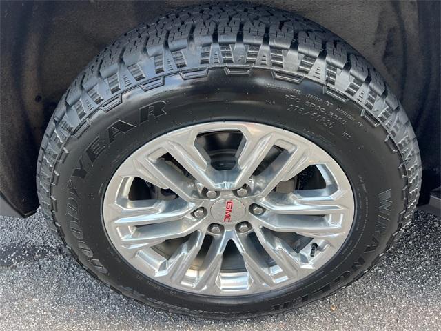 used 2021 GMC Yukon XL car, priced at $43,541