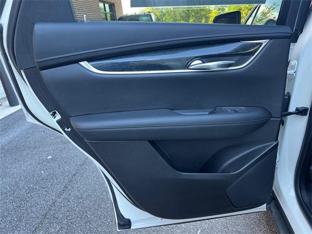 used 2021 Cadillac XT5 car, priced at $18,785