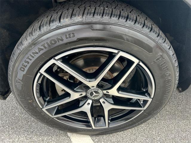 used 2019 Mercedes-Benz GLC 300 car, priced at $21,163