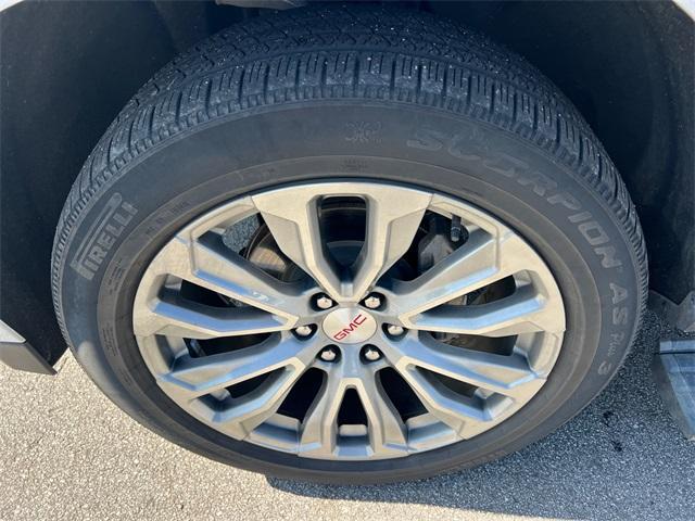 used 2021 GMC Yukon XL car, priced at $44,987