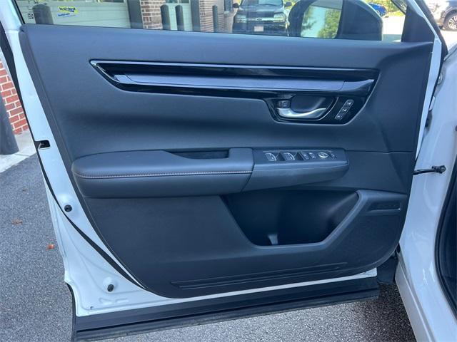 used 2023 Honda CR-V Hybrid car, priced at $33,840