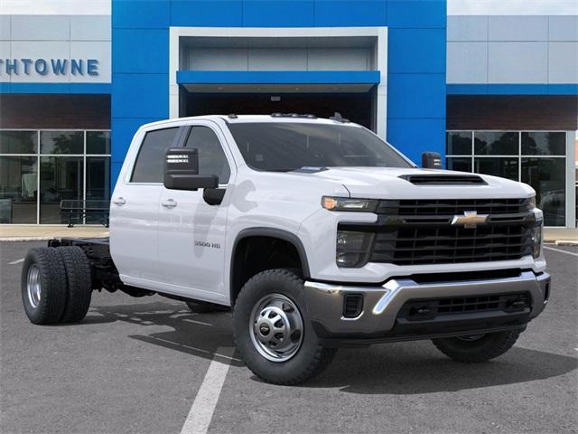 new 2025 Chevrolet Silverado 3500 car, priced at $58,393