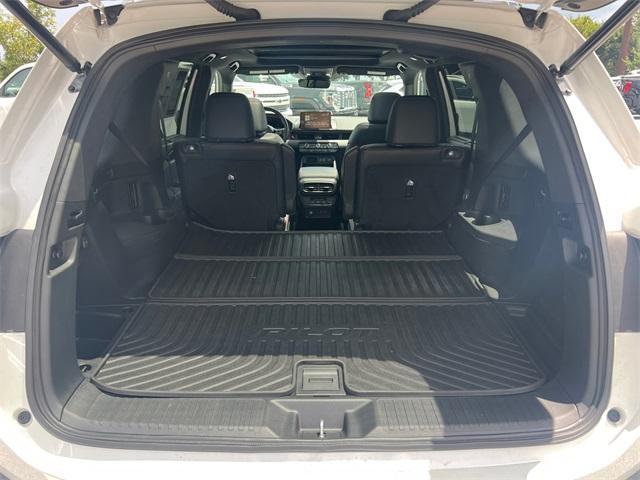 used 2025 Honda Pilot car, priced at $46,859