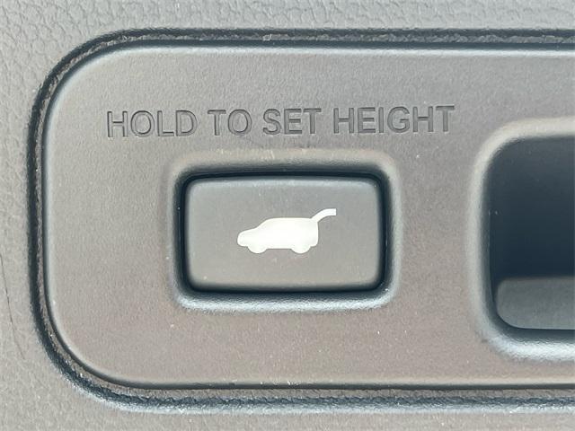 used 2025 Honda Pilot car, priced at $46,859