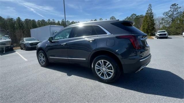 used 2023 Cadillac XT5 car, priced at $37,987