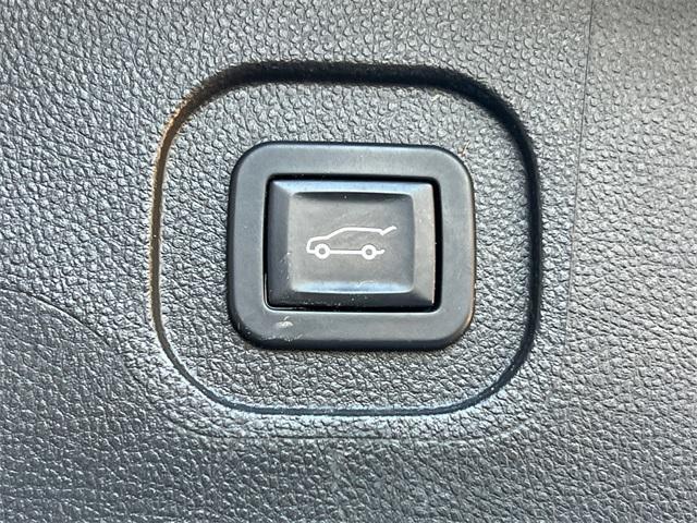 used 2015 Chevrolet Equinox car, priced at $7,892