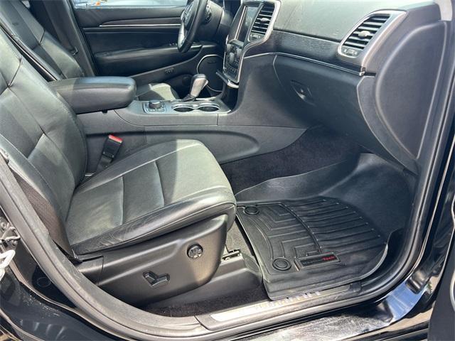 used 2017 Jeep Grand Cherokee car, priced at $16,471
