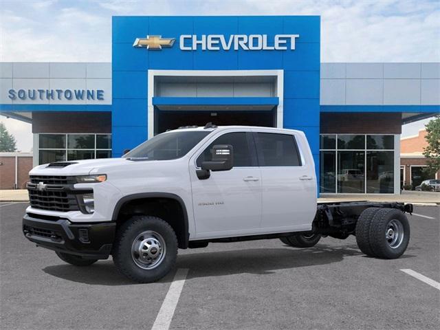 new 2025 Chevrolet Silverado 3500 car, priced at $54,035