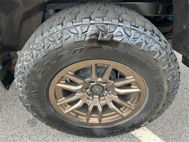 used 2022 Chevrolet Colorado car, priced at $32,995