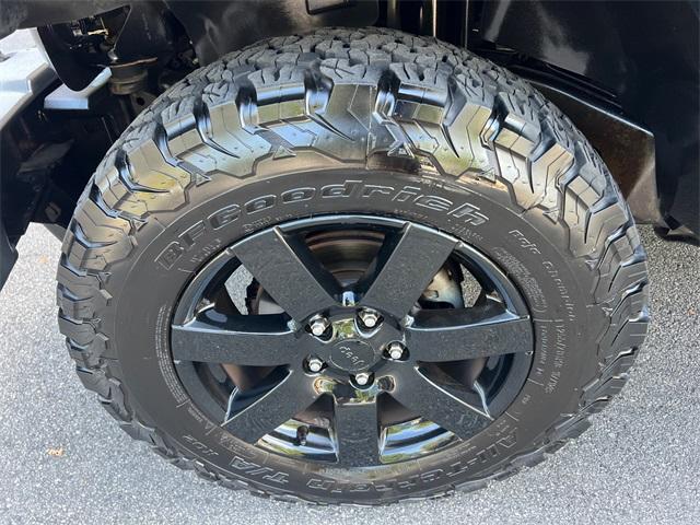 used 2014 Jeep Wrangler Unlimited car, priced at $14,333
