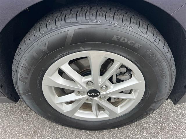 used 2024 Kia Carnival car, priced at $32,897